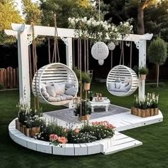 Plant & Décor Selection